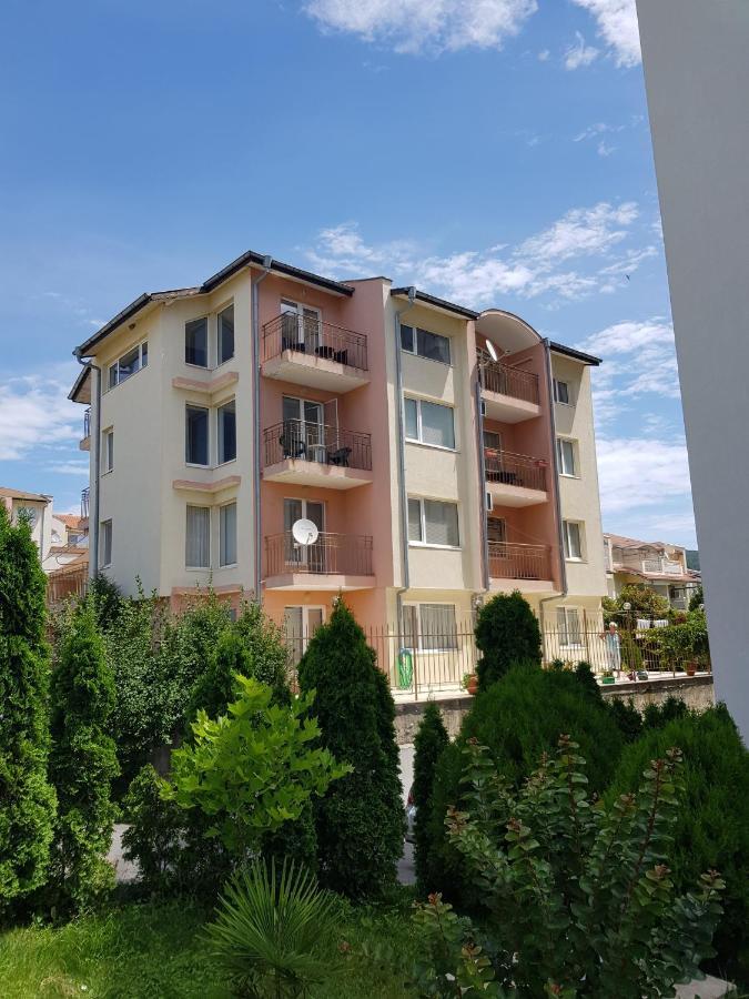Zaliv Apartments House Sveti Vlas Exterior foto